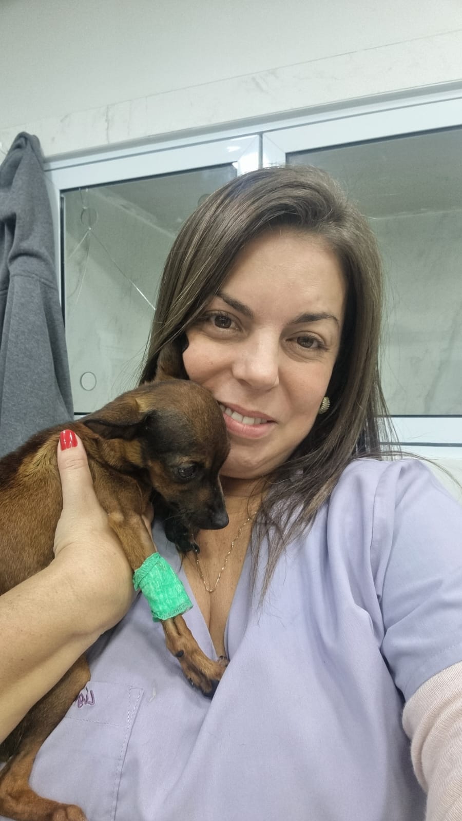 Dra. Lígia em atendimento